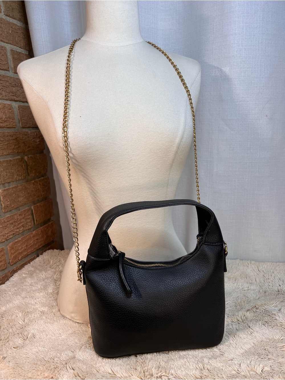 Blush Kiss Black Vegan Leather Phone Bag Gold Chain Strap Small Handbag Crossbod